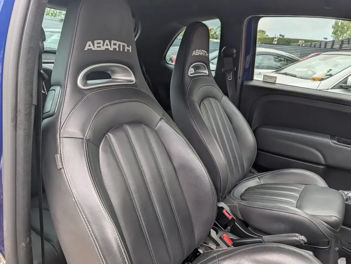 Used Abarth 595 Turismo 165 HP (121 kW) 2017 Multicolour Hatchback