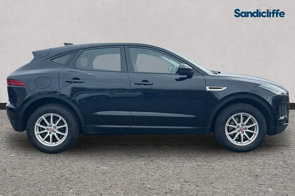 Used Jaguar E-Pace 150 HP (110 kW) 2019 Black SUV