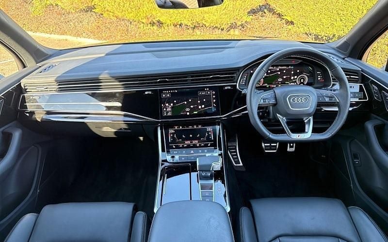 Used Audi Q7 Black Edition 340 HP (250 kW) 2025 Grey SUV