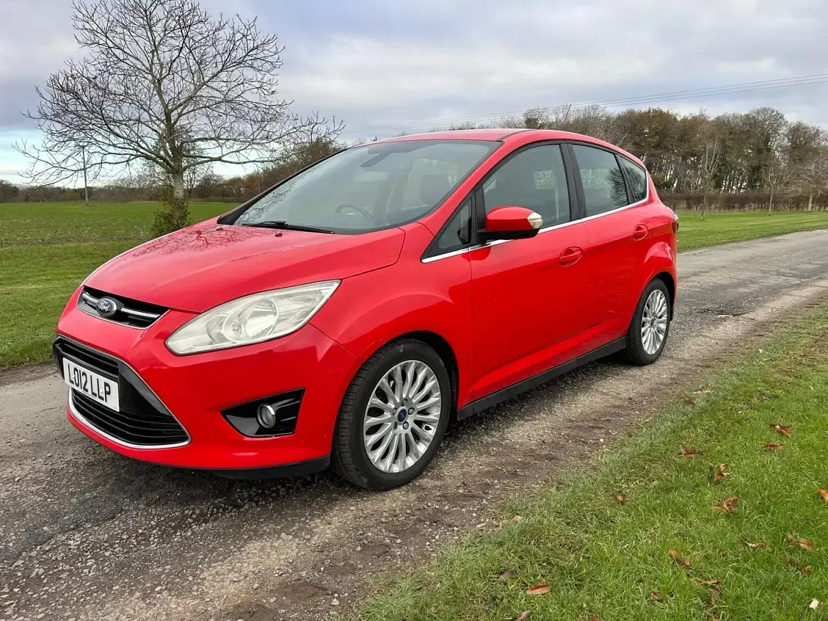 Used Ford C-MAX Titanium 115 HP (84 kW) 2012 Red MPV