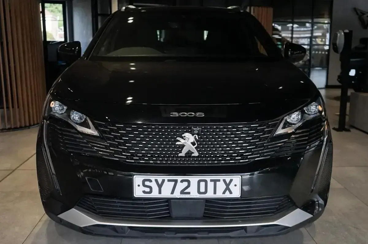Used Peugeot 3008 Premium 129 HP (94 kW) 2022 Black SUV