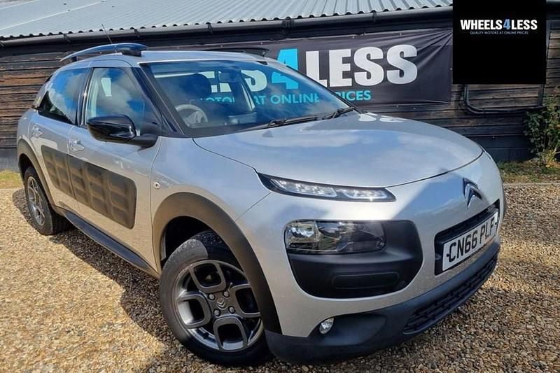 Used Citroën C4 Cactus Feel 82 HP (60 kW) 2016 Hatchback
