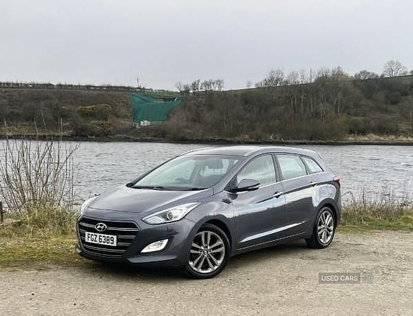 Used Hyundai i30 Premium 136 HP (100 kW) 2016 Grey Estate