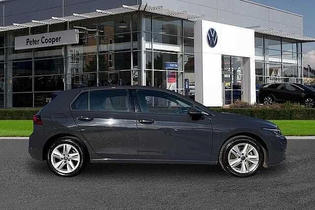 Used VW Golf VIII Life 130 HP (95 kW) 2024 Grey Hatchback