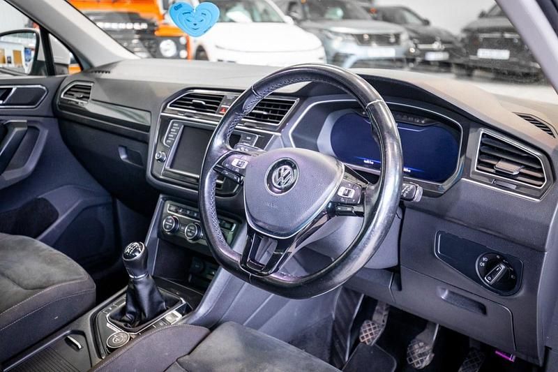 Used VW Tiguan SEL 150 HP (110 kW) 2017 White SUV