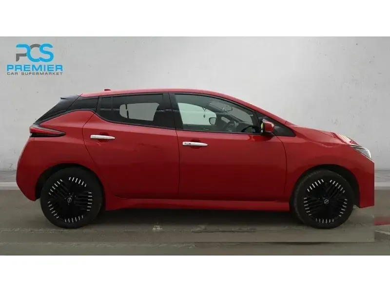 Occasion Nissan Leaf N-Connecta 160 kW (218 ch) 2022 Rouge Citadine