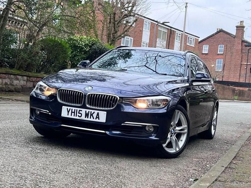Used BMW 330 Luxury Line 2015 Blue Estate