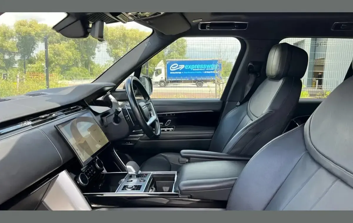 Used Land Rover Range Rover HSE 350 HP (257 kW) 2022 Black SUV