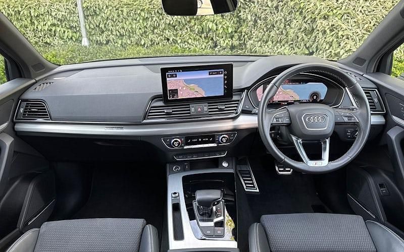 Begagnad Audi Q5 S-Line 204 HK (150 kW) 2023 Grå SUV