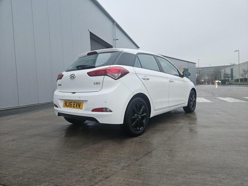 Used Hyundai i20 SE 2016 White Hatchback