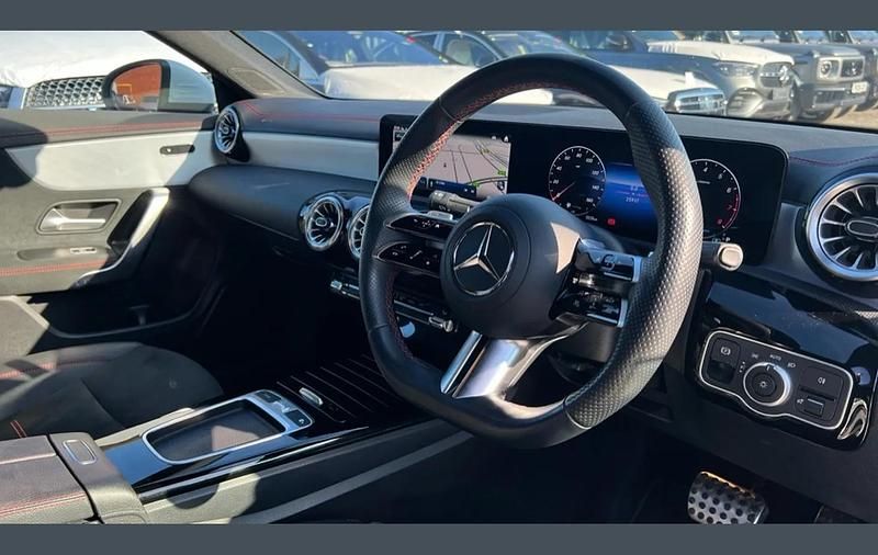 Used Mercedes CLA200 Executive 161 HP (118 kW) 2024 White Coupe