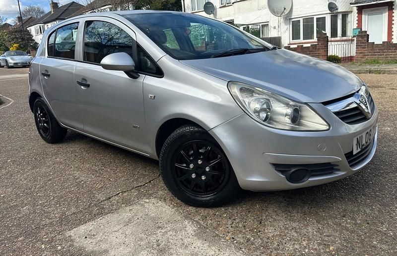 Used Vauxhall Corsa 80 HP (58 kW) 2008 Silver Hatchback