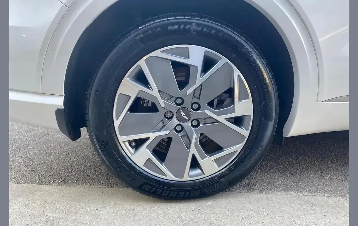 Usado Genesis GV70 Sport 359 kW (489 HP) 2022 Branco SUV