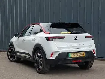 Used Vauxhall Mokka SRi 100 kW (136 HP) 2021 White SUV