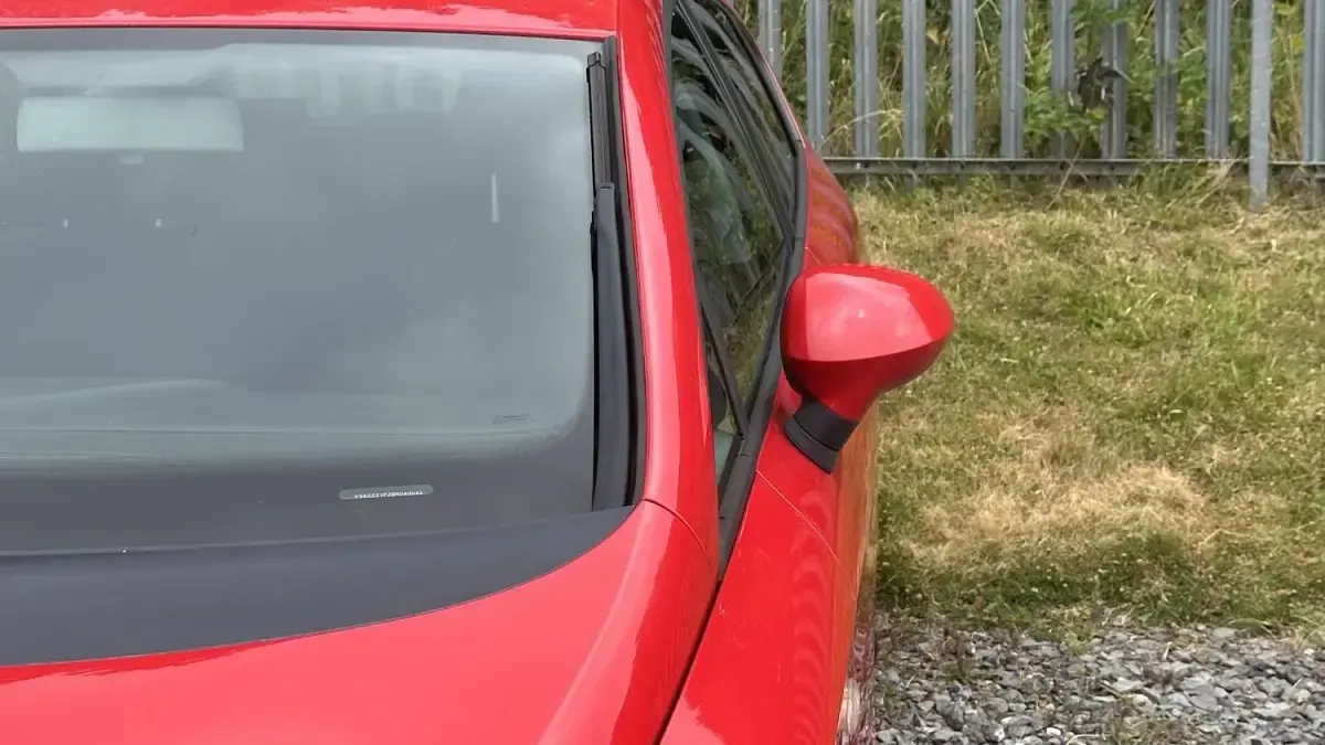 Used Seat Leon SE 105 HP (77 kW) 2011 Red Hatchback