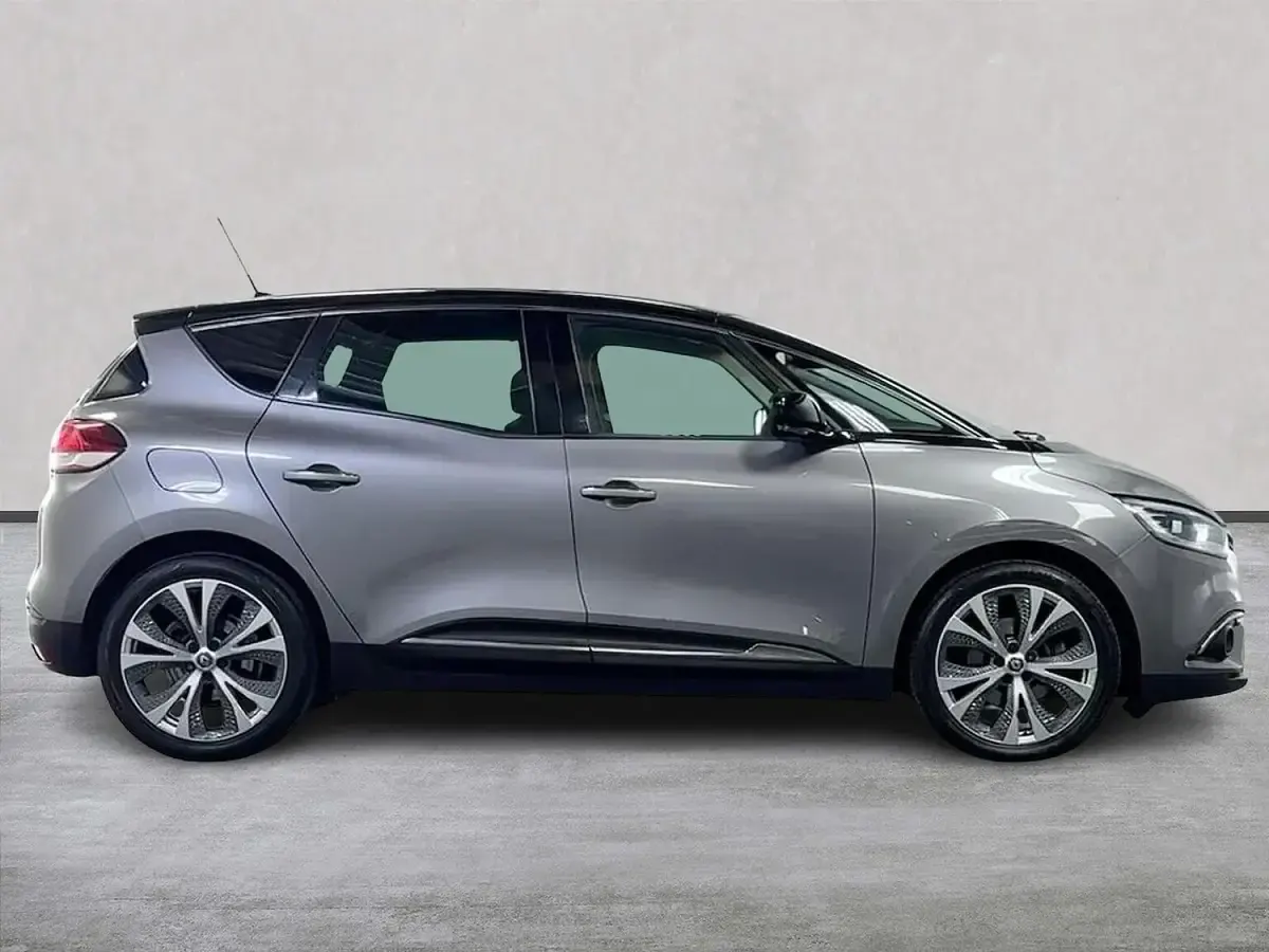 Used Renault Scénic III Dynamique 110 HP (80 kW) 2017 Grey MPV