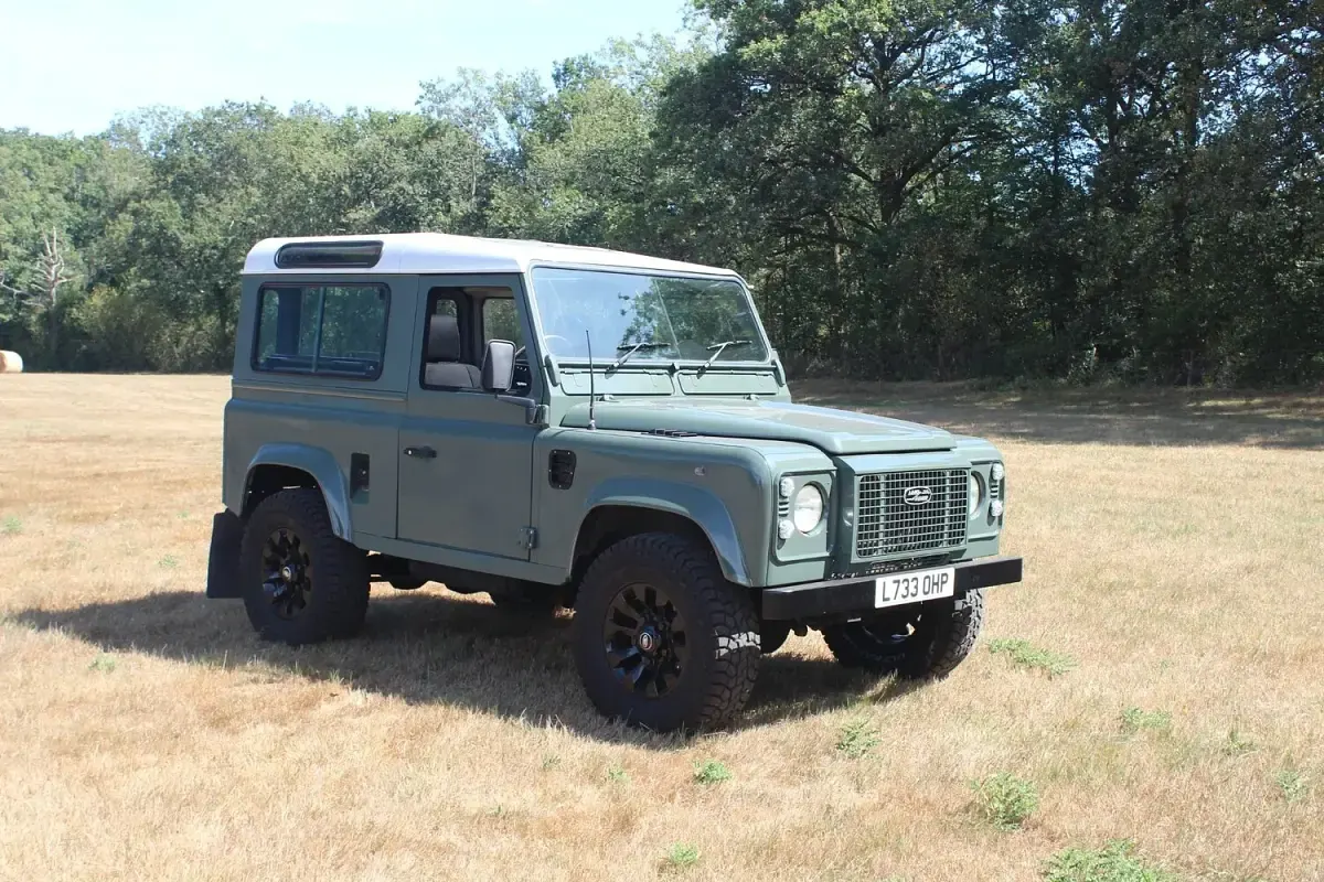 Used Land Rover Defender 1994 Green SUV