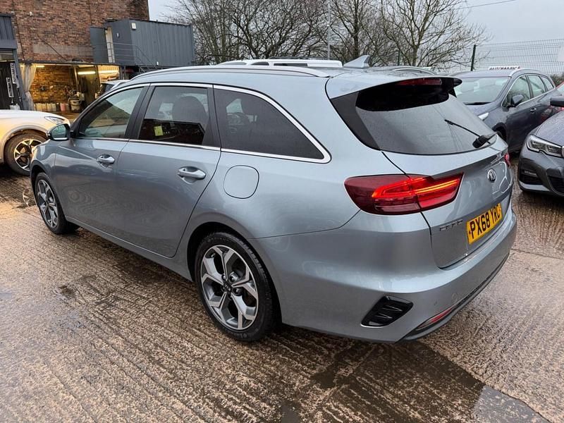 Used Kia Ceed 2018 Silver Hatchback