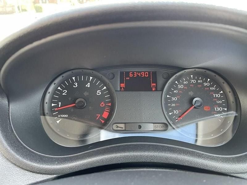 Used Renault Clio II Extreme 74 HP (54 kW) 2009 Silver Hatchback