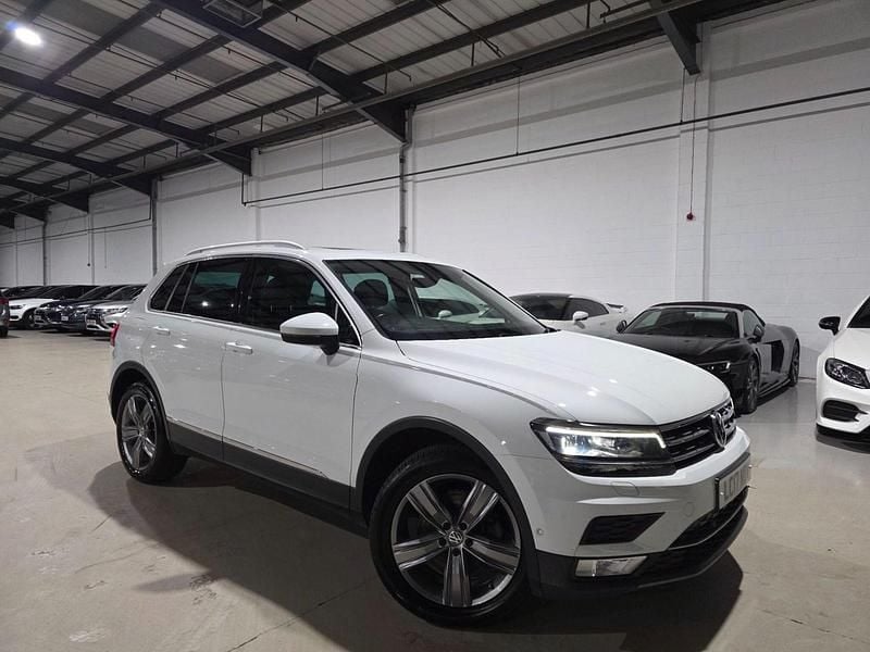 Used VW Tiguan SEL 180 HP (132 kW) 2017 White SUV