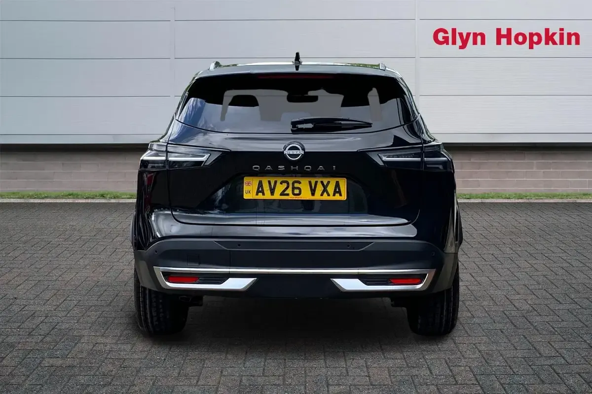 New Nissan Qashqai N-Connecta 140 HP (102 kW) 2026 Black SUV