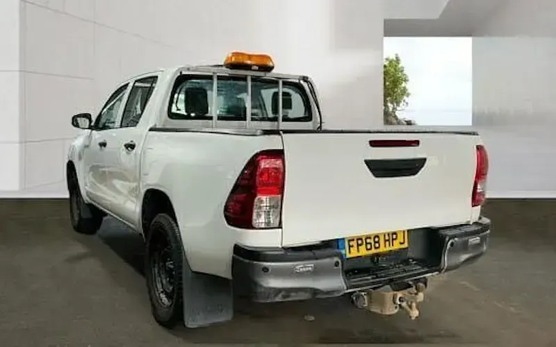 Used Toyota HiLux Active 150 HP (110 kW) 2020 Pickup