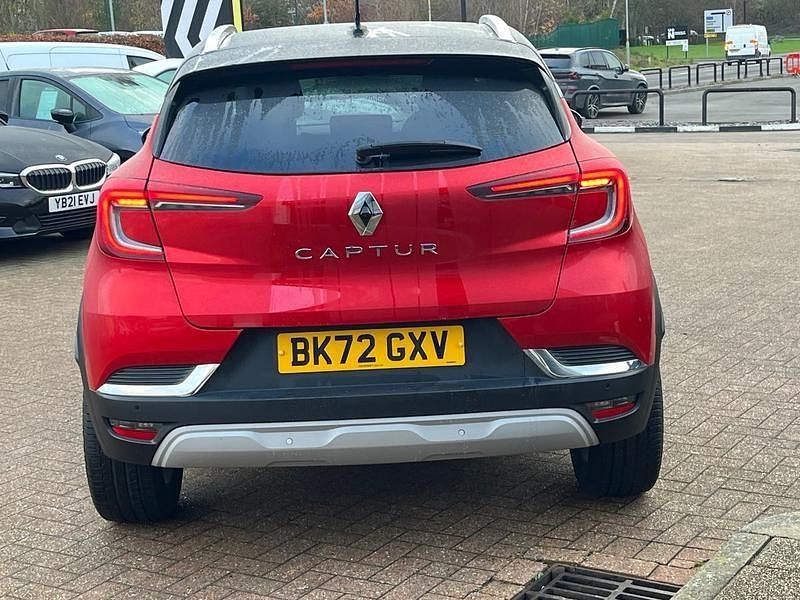 Used Renault Captur SE 91 HP (66 kW) 2022 Red  SUV