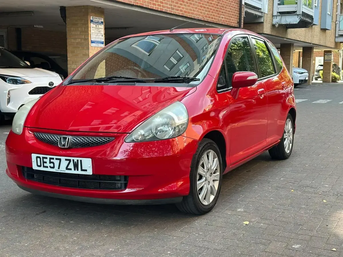 Used Honda Jazz SE 82 HP (60 kW) 2008 Red Hatchback