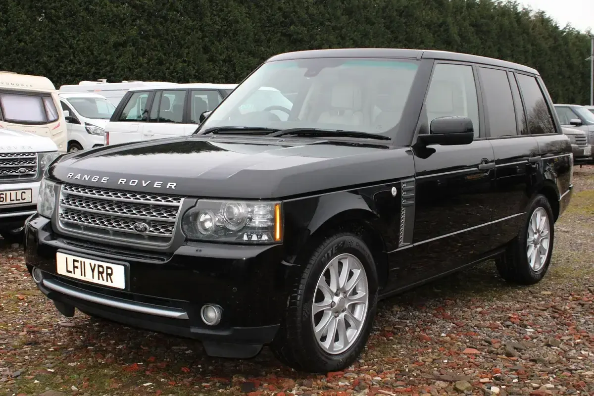 Used Land Rover Range Rover Vogue 313 HP (230 kW) 2011 Black SUV