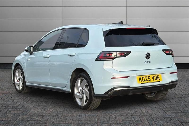 Used VW Golf VIII GTE 272 HP (200 kW) 2025 Blue Hatchback