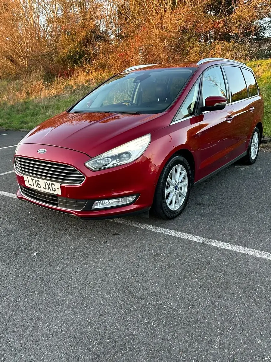 Begagnad Ford Galaxy Titanium X 210 HK (154 kW) 2016 Röd Minibuss