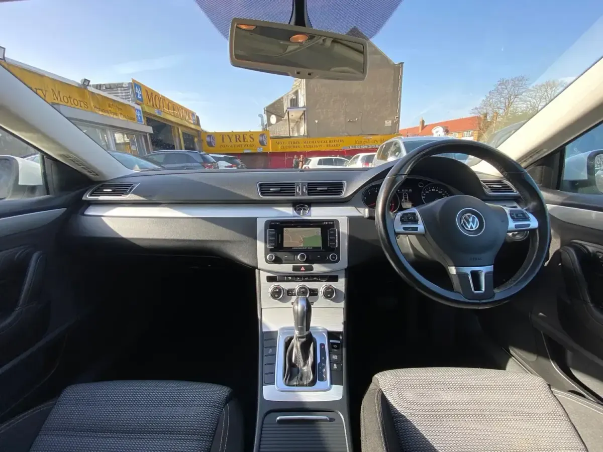 Begagnad VW CC S 2015 Vit Sedan