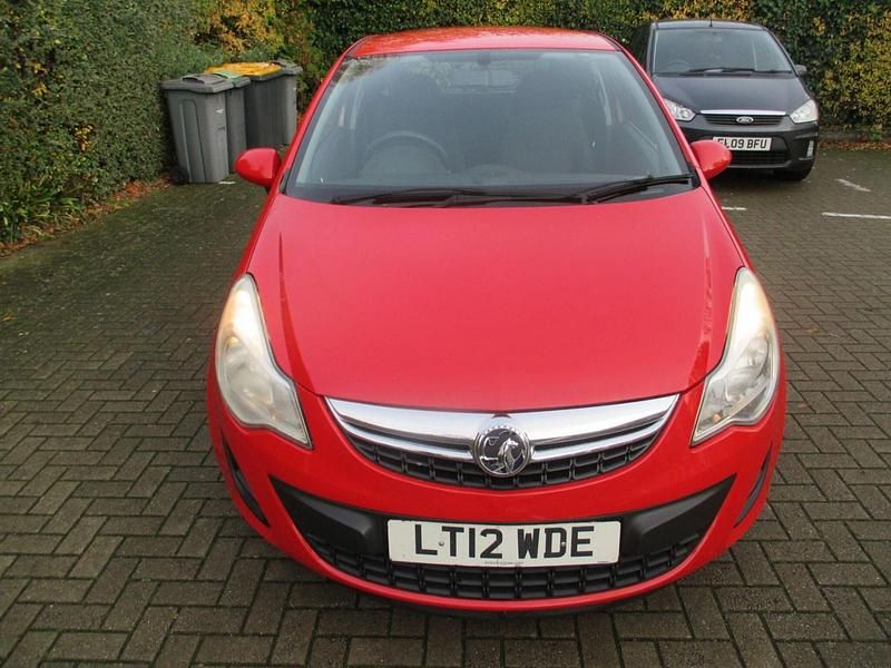 Used Vauxhall Corsa S 65 HP (47 kW) 2012 Red Hatchback