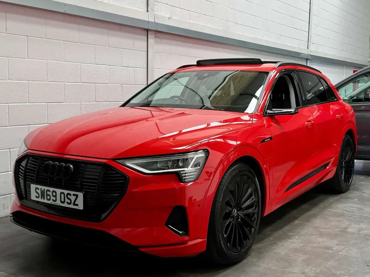 Used Audi e-tron 300 kW (408 HP) 2019 Red SUV
