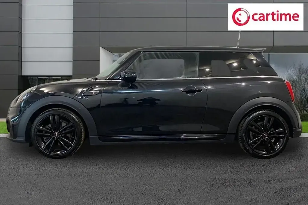 Gebraucht Mini Cooper S Premium 178 PS (130 kW) 2023 Schwarz Kleinwagen