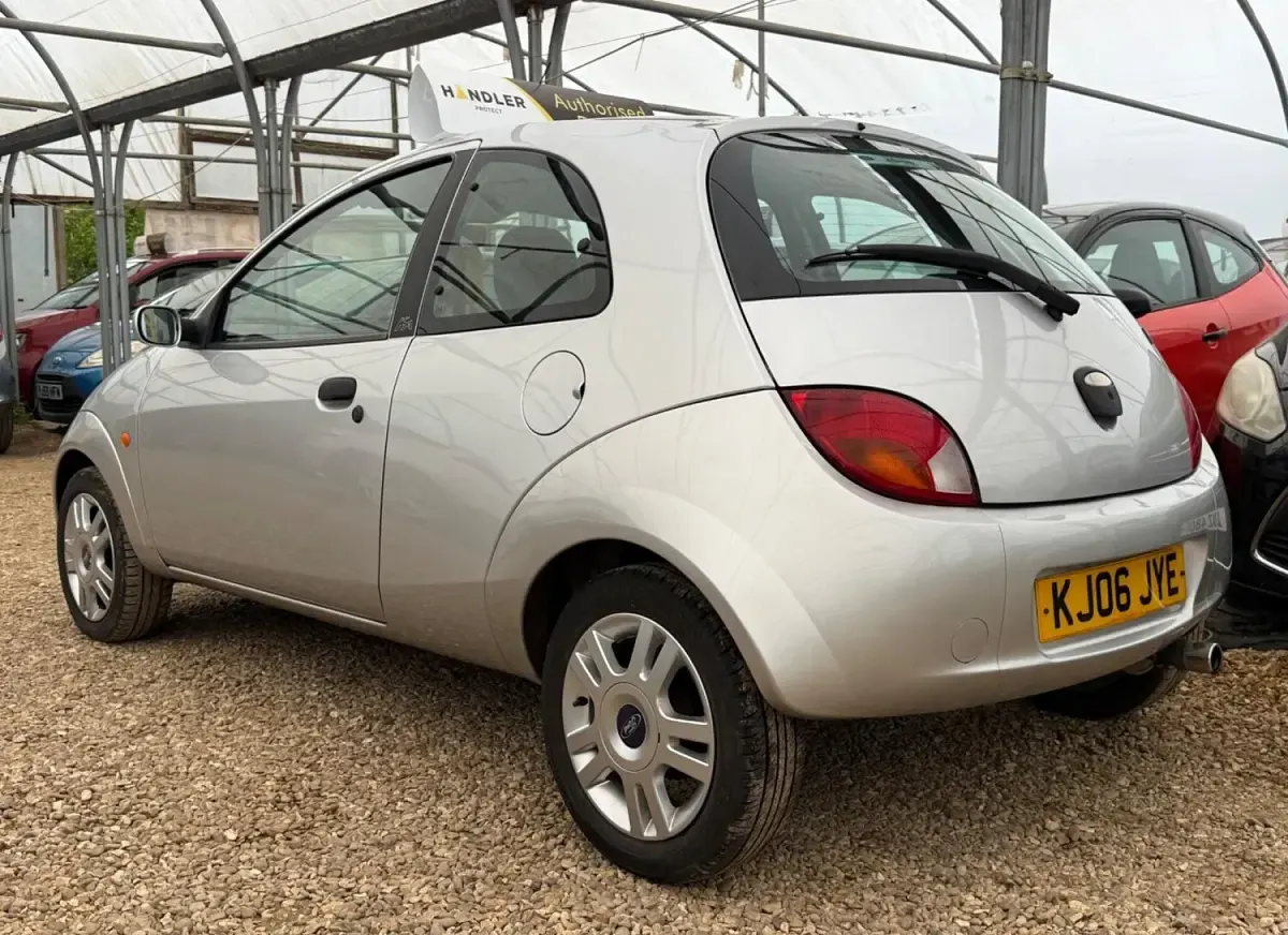 Used Ford Ka 70 HP (51 kW) 2006 Silver Hatchback