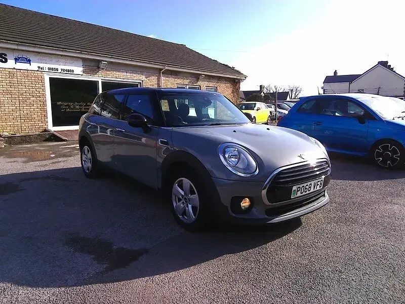 Used Mini Cooper D Clubman 2018 Grey Estate