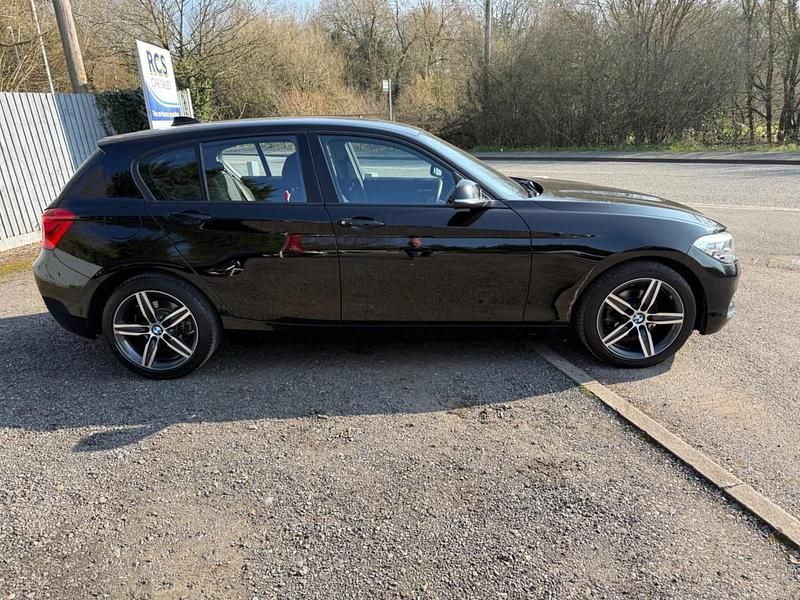 Used BMW 118 Sport Line 2019 Black Hatchback