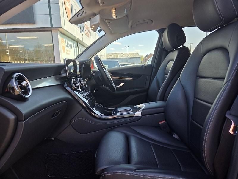 Used Mercedes GLC220 2019 Red Estate