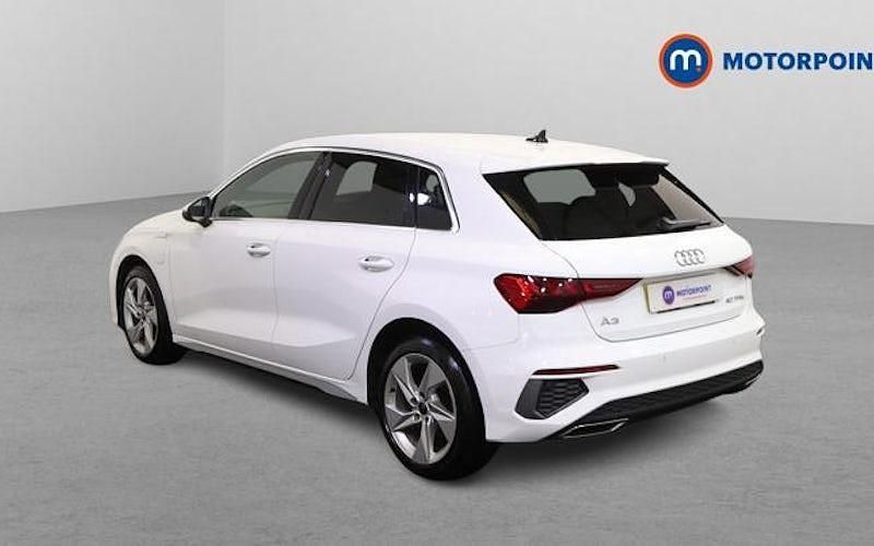 Usado Audi A3 Sportback e-tron S-Line 204 CV (150 kW) 2025 Utilitario