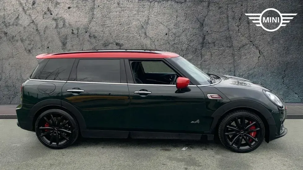 Used Mini John Cooper Works Clubman 302 HP (222 kW) 2019 Green Estate