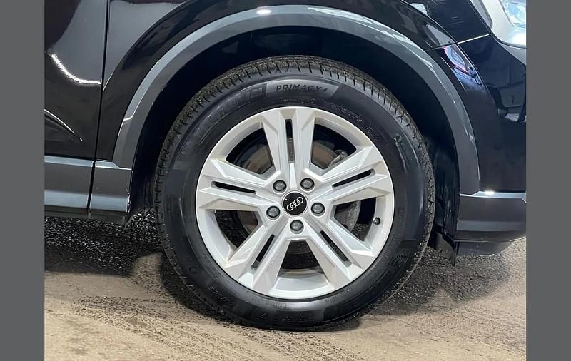 Used Audi Q2 Sport 113 HP (83 kW) 2024 Black SUV