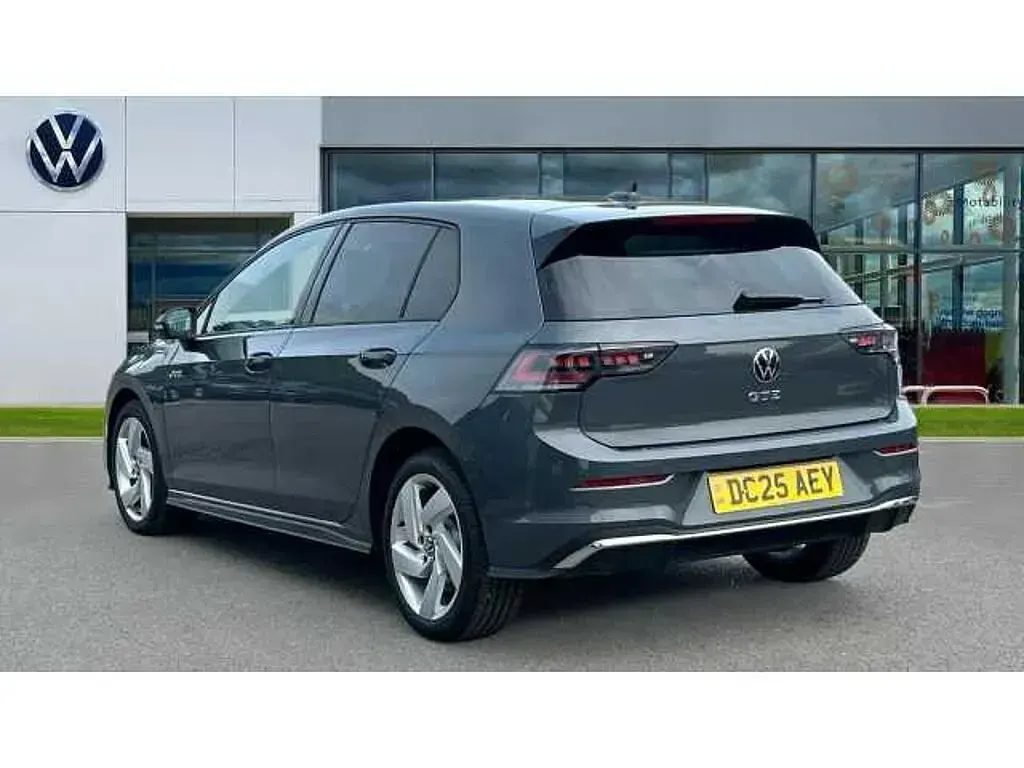 Used VW Golf VIII 272 HP (200 kW) 2025