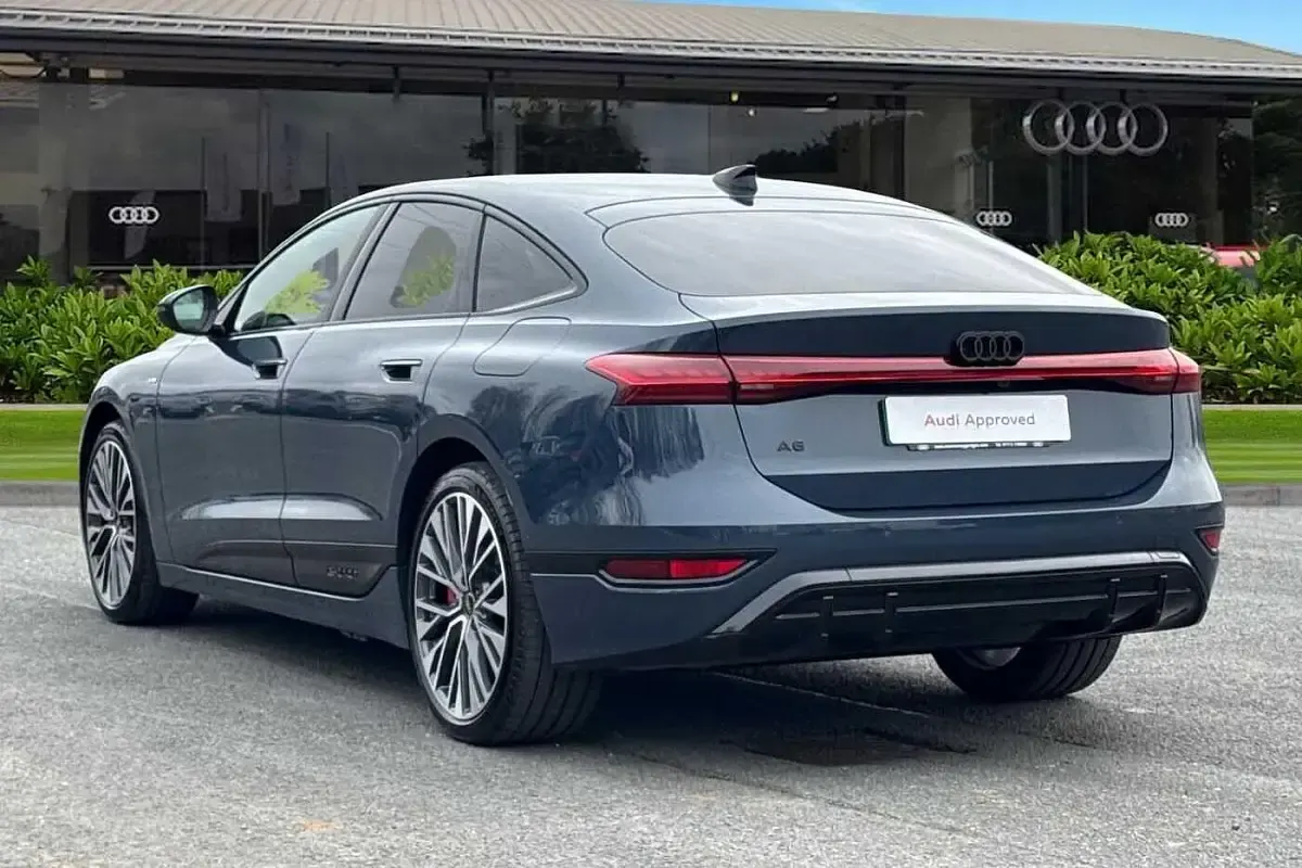 Used Audi A6 e-tron Performance 269 kW (367 HP) 2026 Blue Hatchback