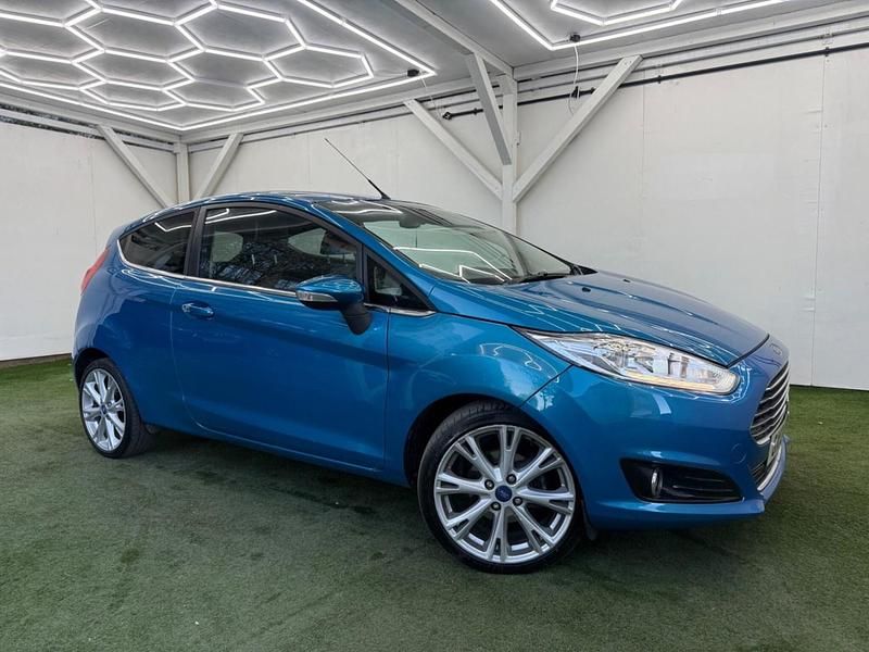 Used Ford Fiesta Titanium X 125 HP (91 kW) 2013 Blue Hatchback