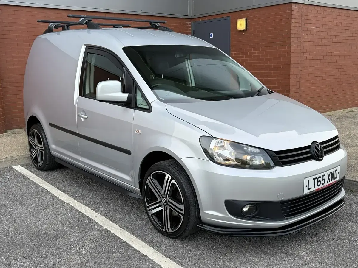 Used VW Caddy Highline 102 HP (75 kW) 2015 Silver MPV