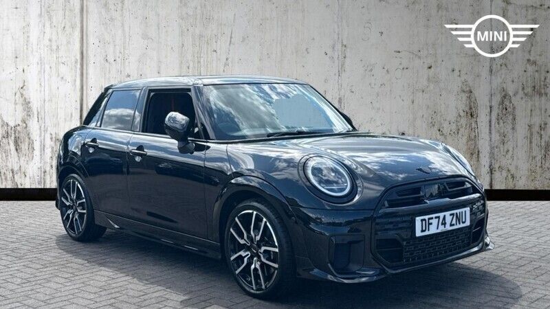 Black Used 2024 Mini Cooper S Hatch Hatchback | £29,499 (Expensive) - Image 1/4