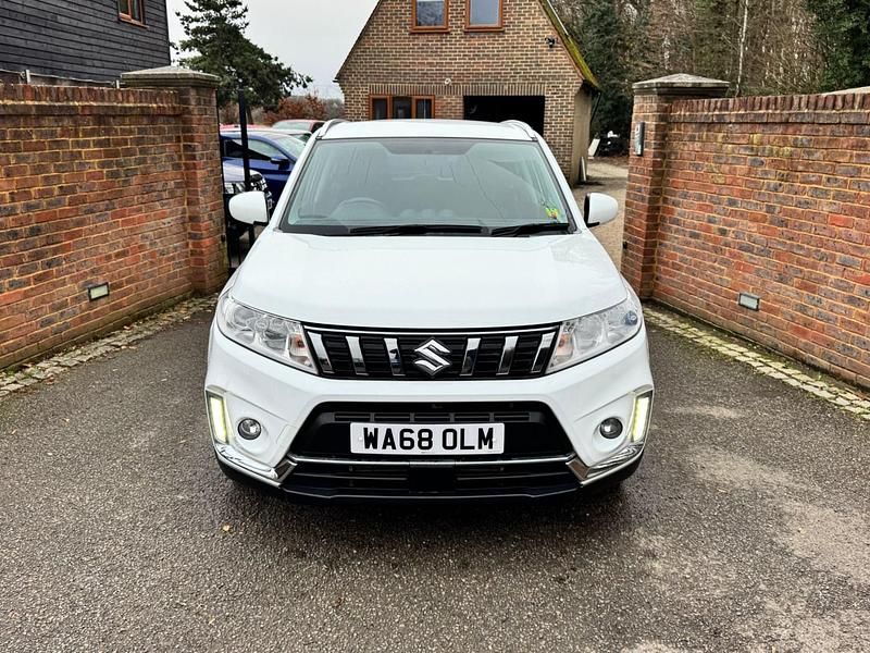 Used Suzuki Vitara SZ-T 2019 White Hatchback