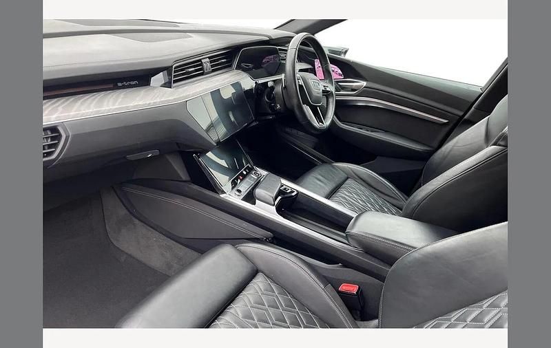 Used Audi e-tron Sportback Advanced 300 kW (408 HP) 2022 Black SUV