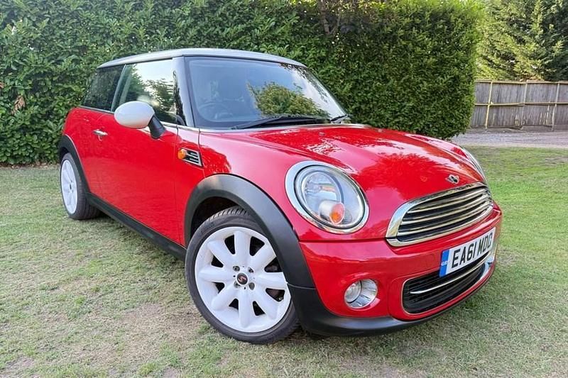 Red Used 2011 Mini Cooper Hatch Hatchback | £2,250 (Expensive) - Image 1/1